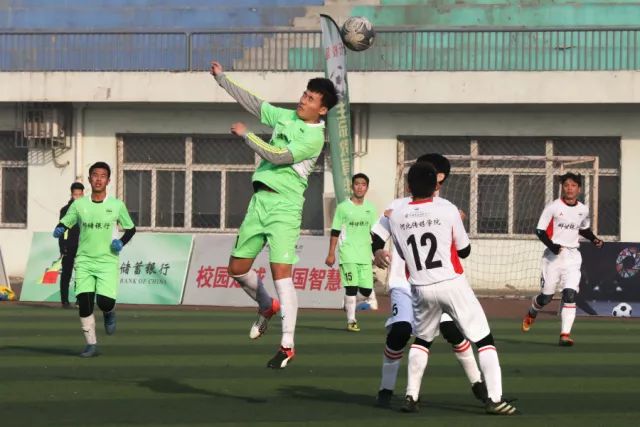 万人空巷 18岁恩德里克亮相伯纳乌 6万人现场见证
